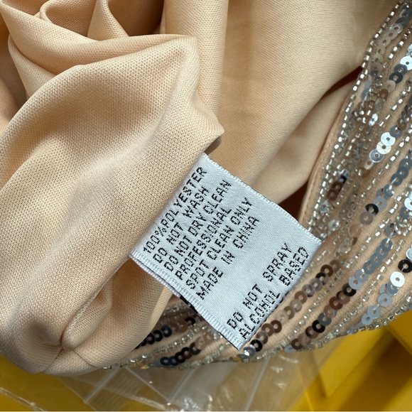 Not for sale  Mac Duggal Sequin Metallic Elegant Gold Sequin Evening Gown - Picture 15 of 16